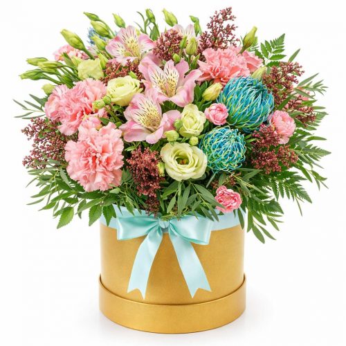 Цветы в шляпной коробке «Летний бриз»